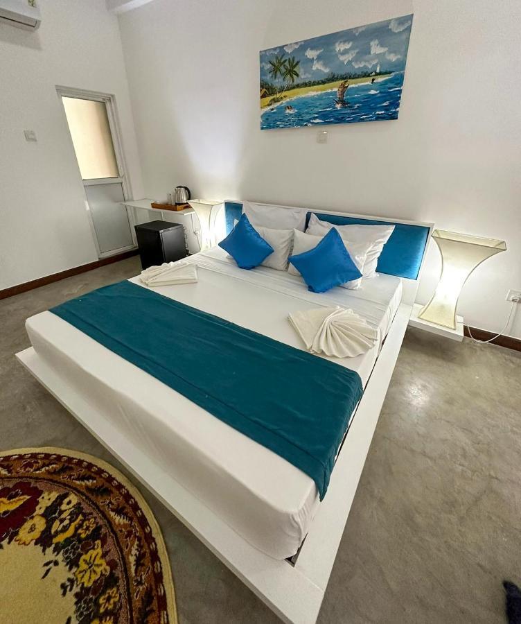 Sunset Sands Hikkaduwa Habitación foto
